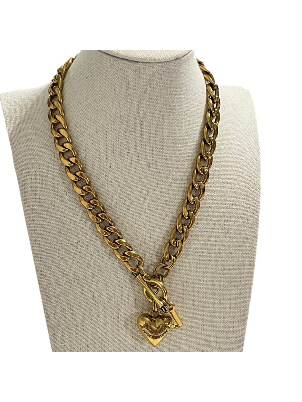 Vintage Juicy Couture Gold Tone Heart Charm Toggle Necklace Chunky Chain Design